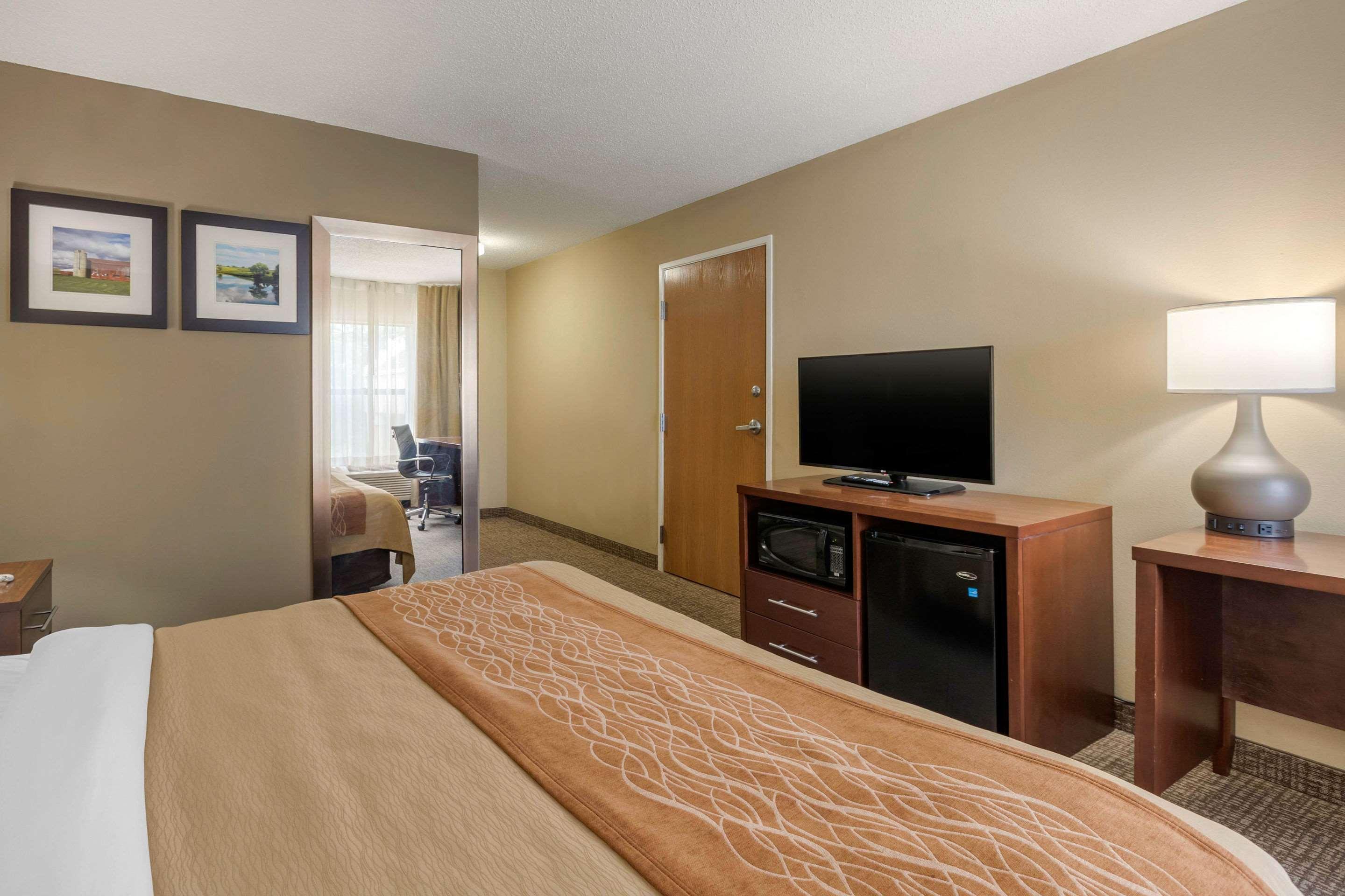 Comfort Near Davenport 3*