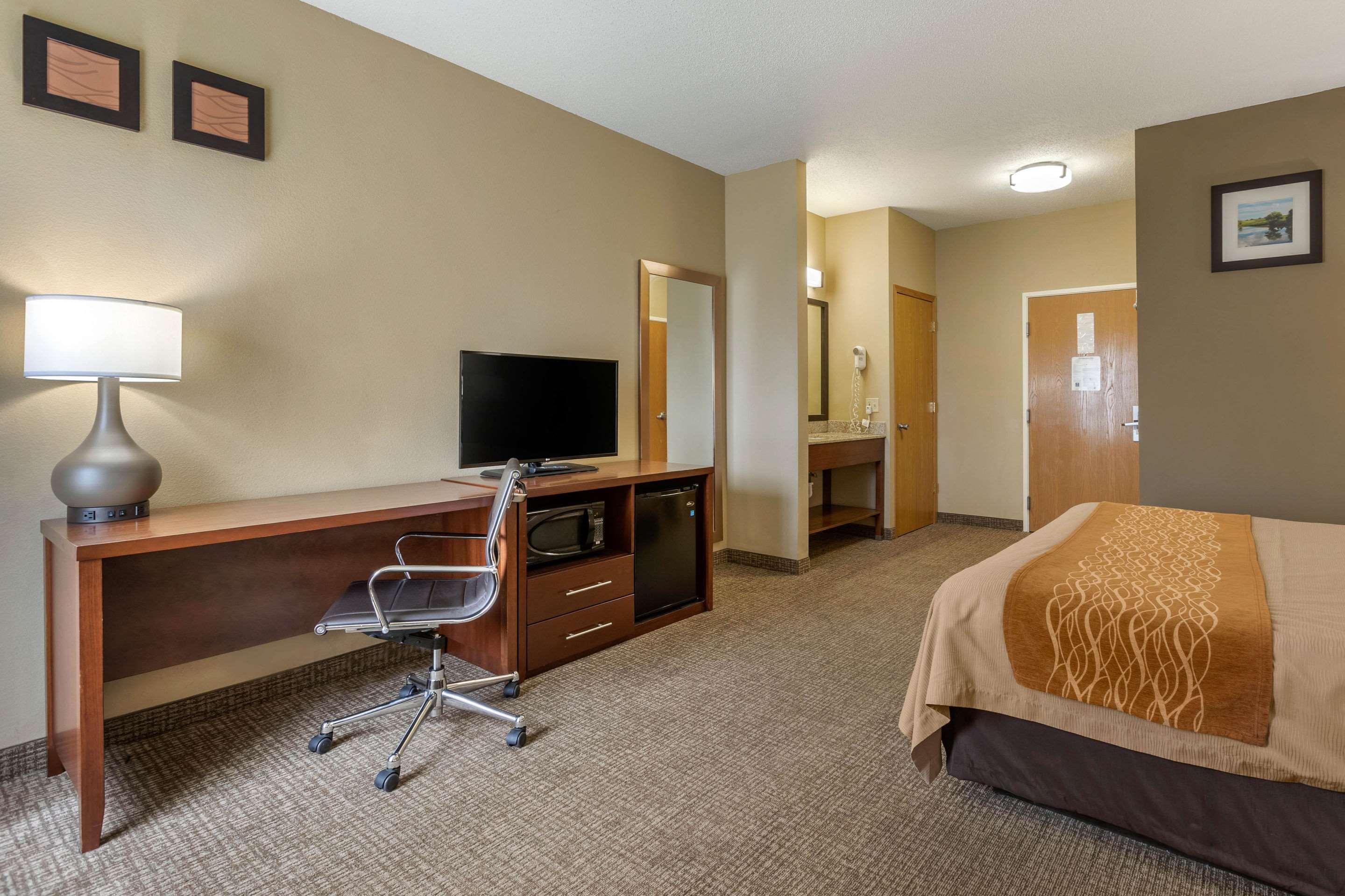 Comfort Near Davenport 3* Walcott