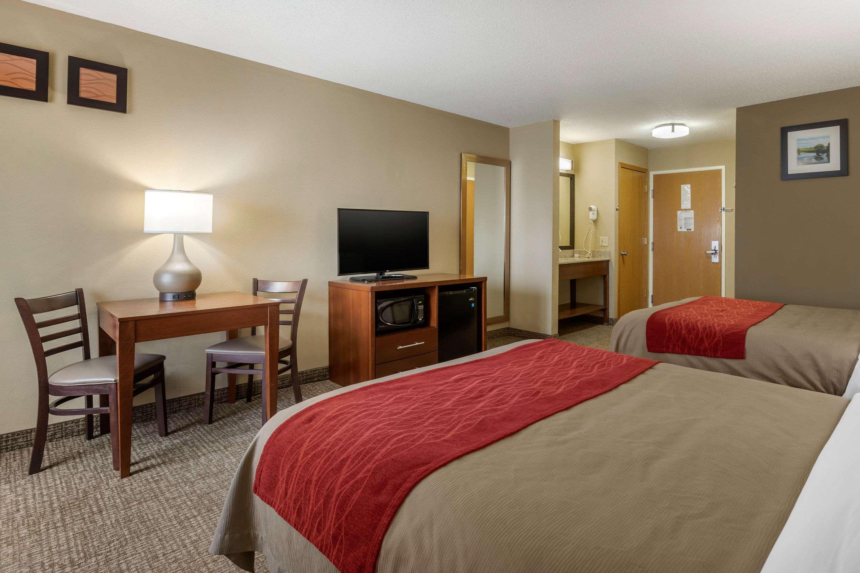 Comfort Near Davenport 3*